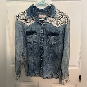 PANHANDLE denim and lace button up